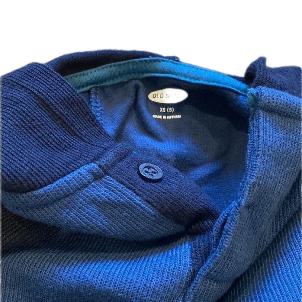 Boys XS Navy Henley Two Toned hoodie sweater - Picture 2 of 4